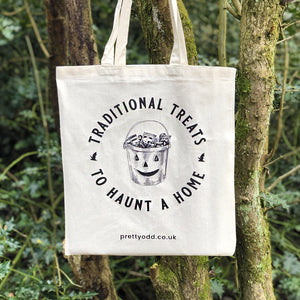 This'll come in candy! Our 100% cotton, natural-colour tote bags have had a seasonal revamp! Each one is hand-pressed and perfect for all your trick or treat needs! Light enough to stash in your bag as your emergency shopper, or durable enough to use during Autumn days and spooky nights!